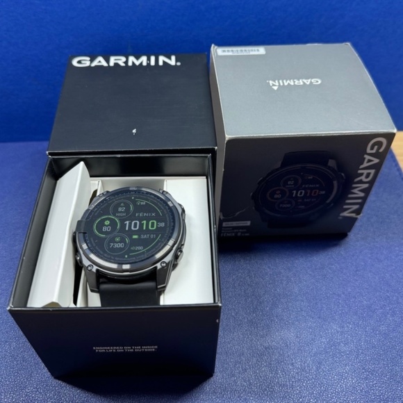 GARMIN Other - Garmin fenix 8 AMOLED Sapphire GPS Smartwatch 51 mm Carbon Gray DLC Titanium